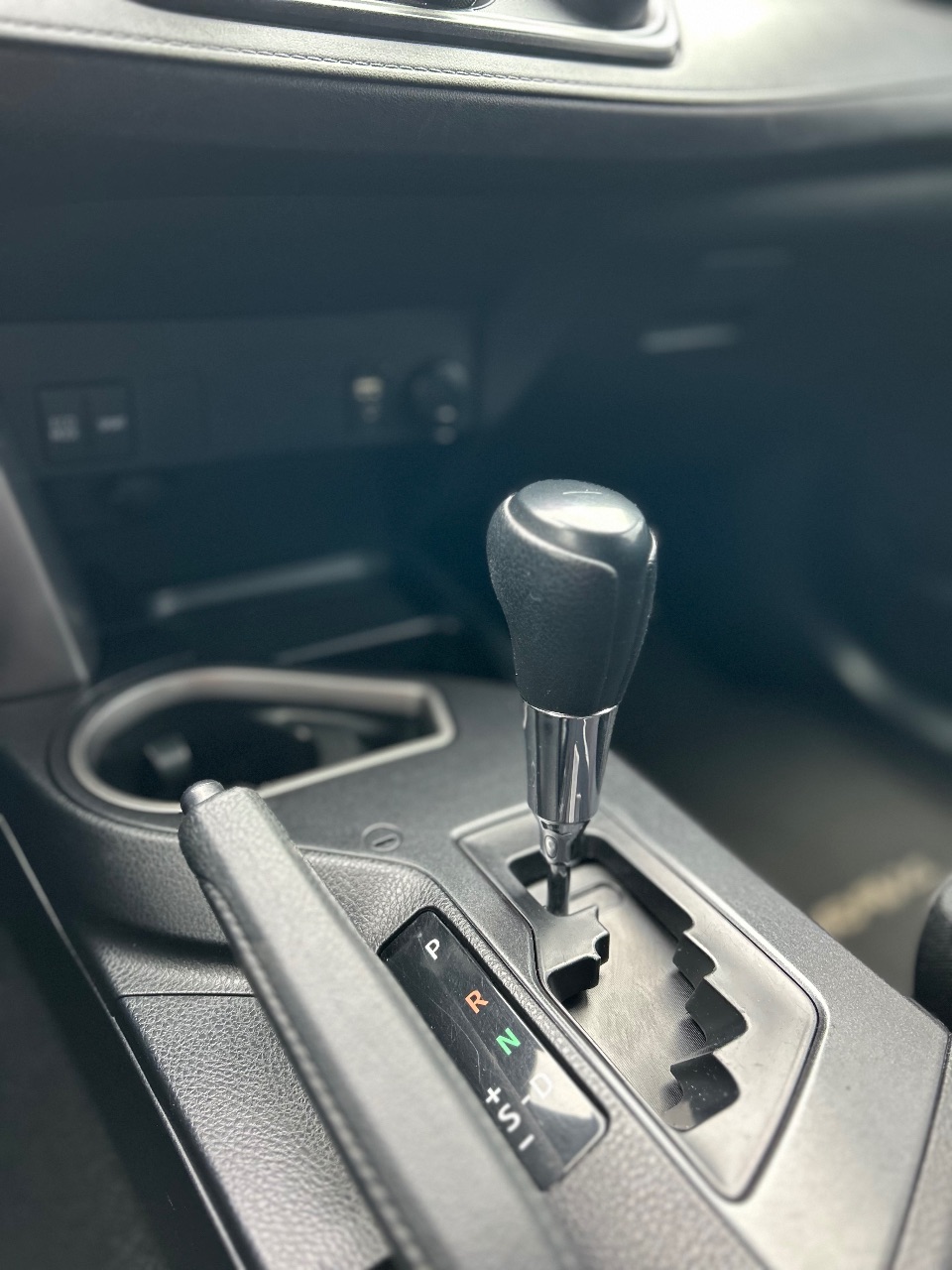 Toyota RAV4 - фото 37