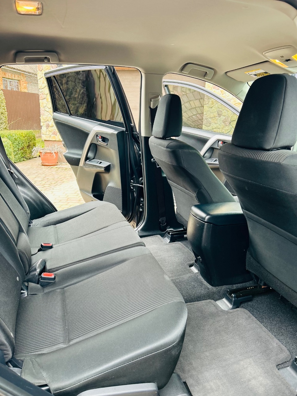 Toyota RAV4 - фото 29