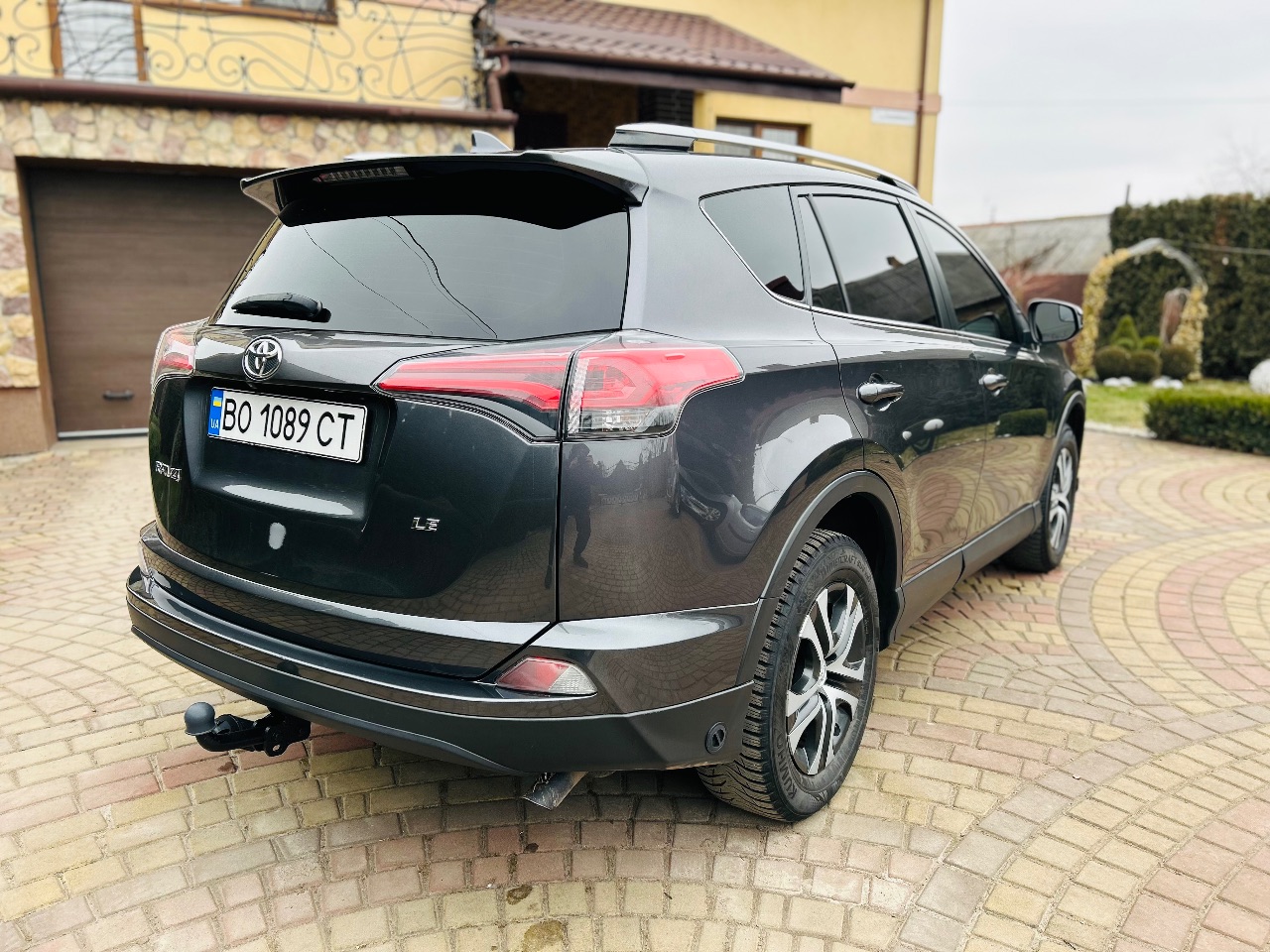 Toyota RAV4 - фото 12