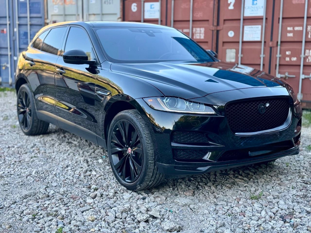 Jaguar F-Pace - фото 1