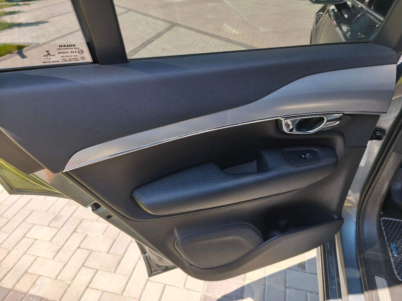 Volvo XC90 - фото 37