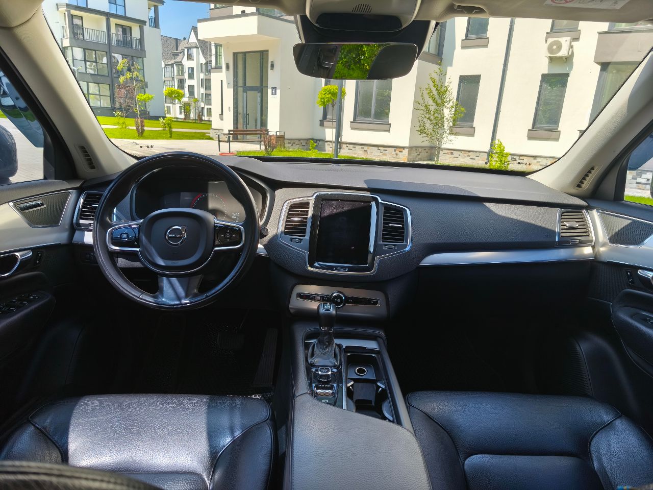 Volvo XC90 - фото 38