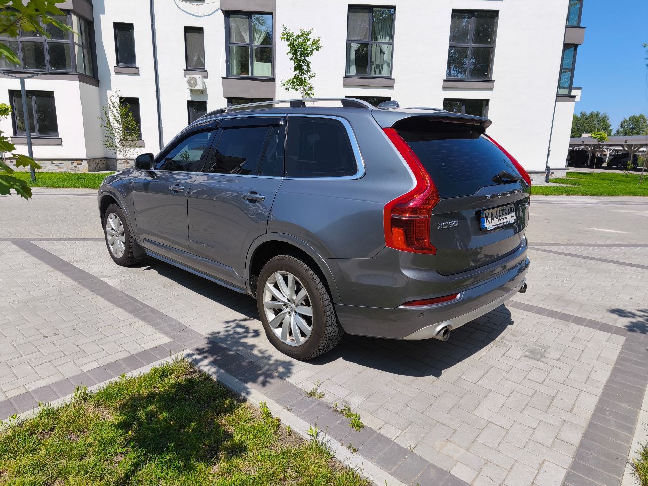 Volvo XC90 - фото 14