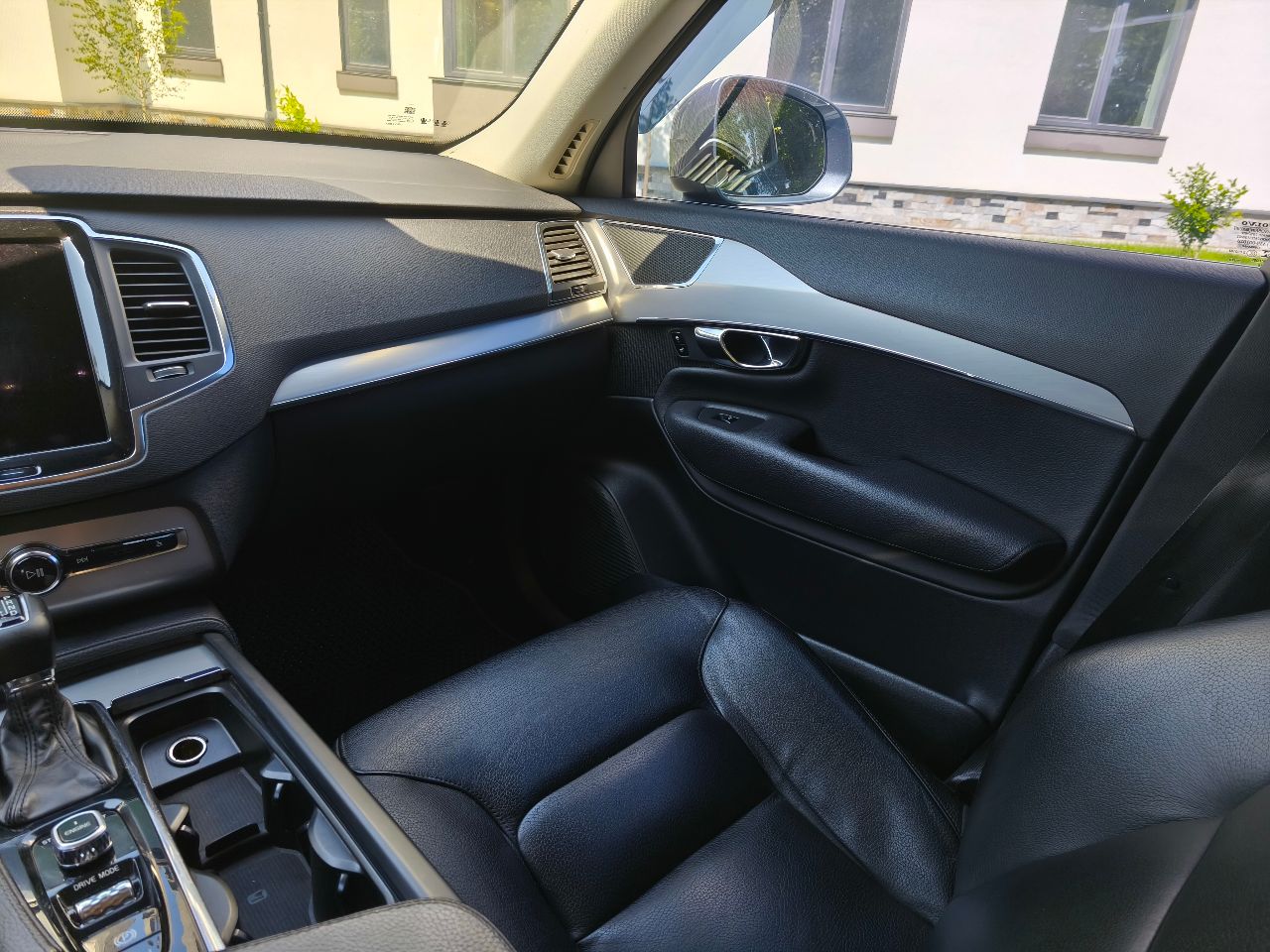 Volvo XC90 - фото 15