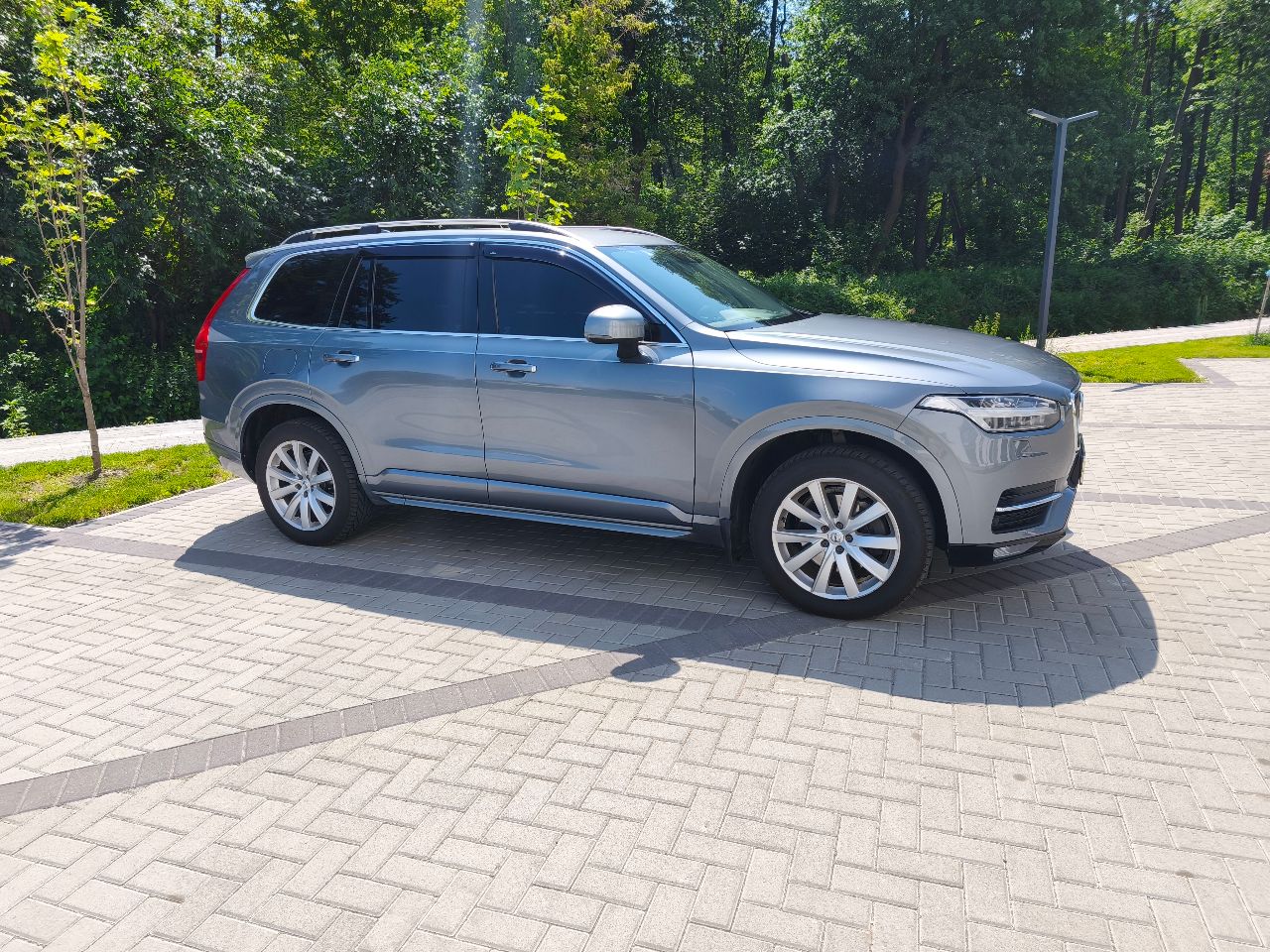 Volvo XC90 - фото 3