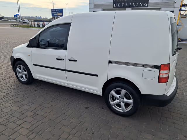 Volkswagen Caddy - фото 4