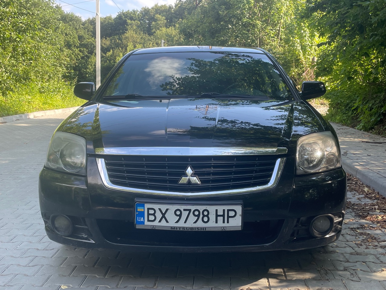 Mitsubishi Galant - фото 1