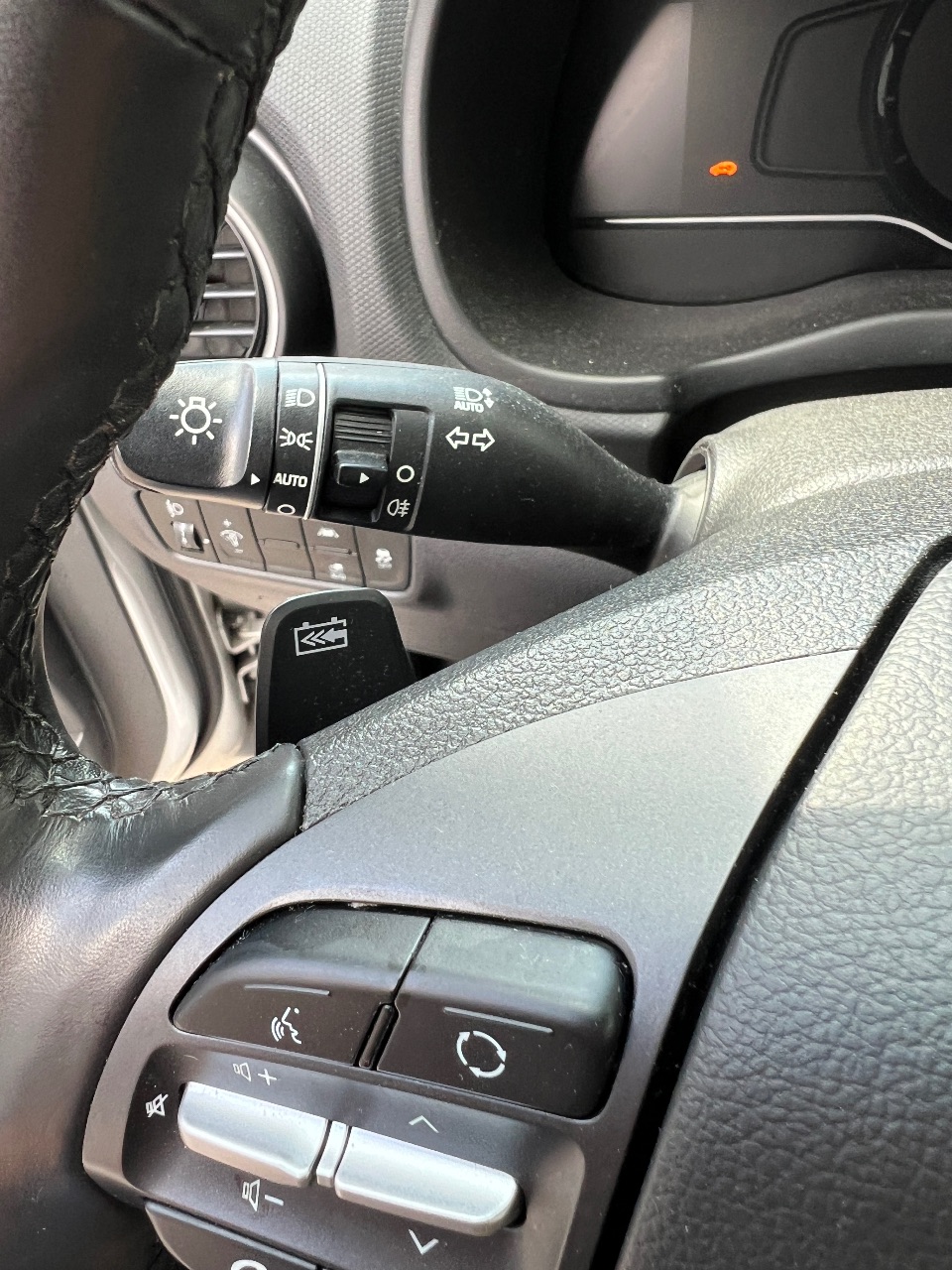 Hyundai Kona - фото 16