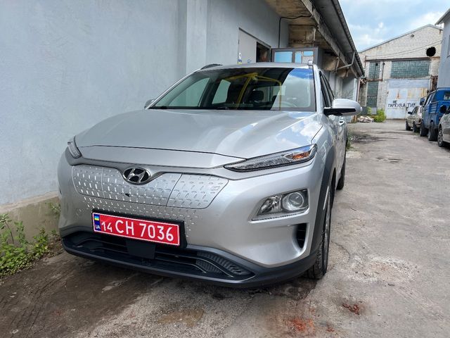 Hyundai Kona - фото 1