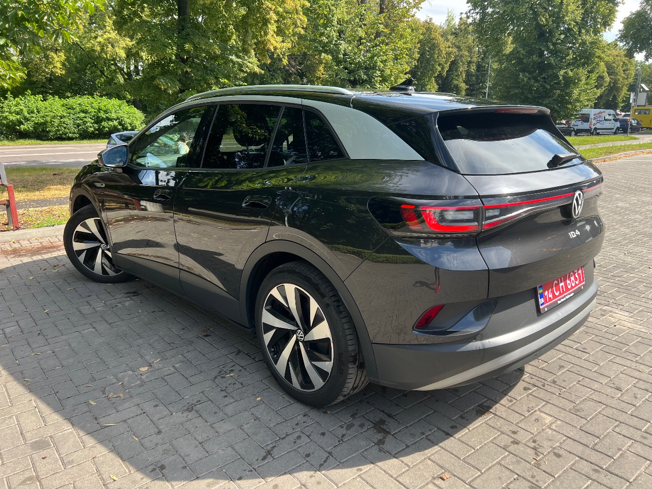 Volkswagen ID.4 - фото 1