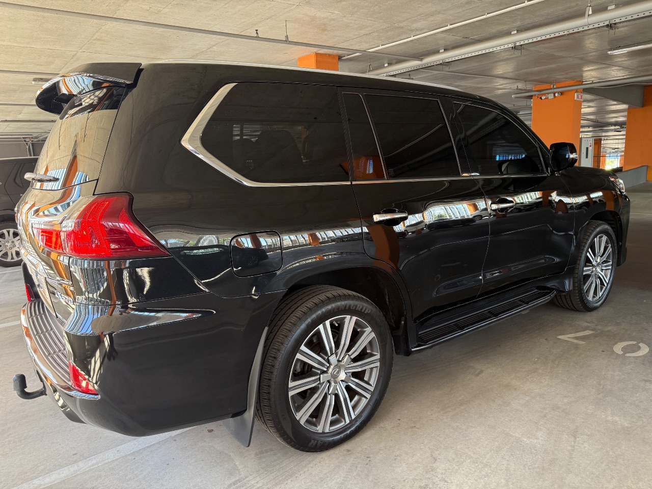 Lexus LX - фото 13