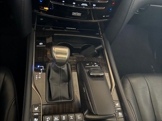 Lexus LX - фото 3