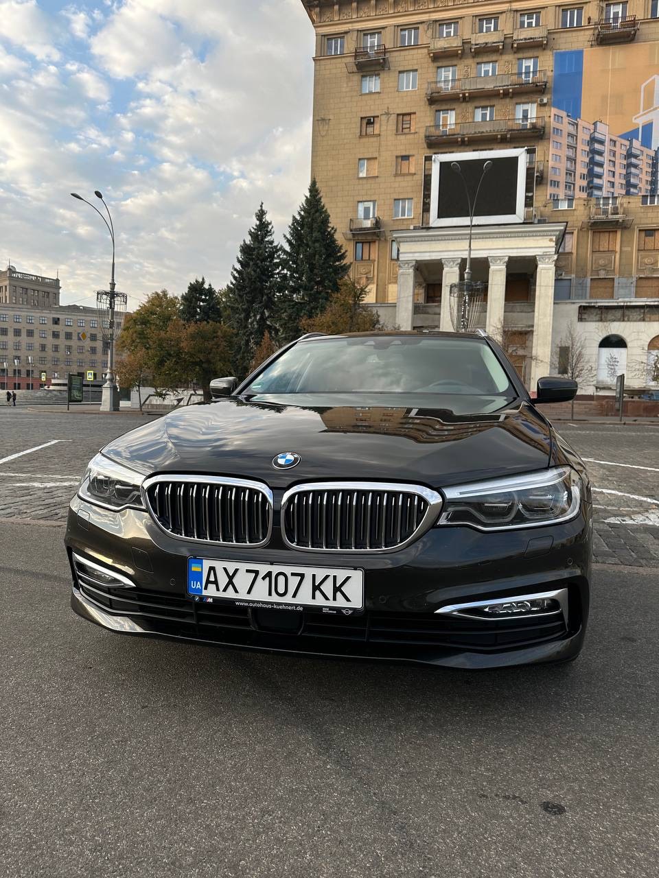 BMW 5 серії - фото 1
