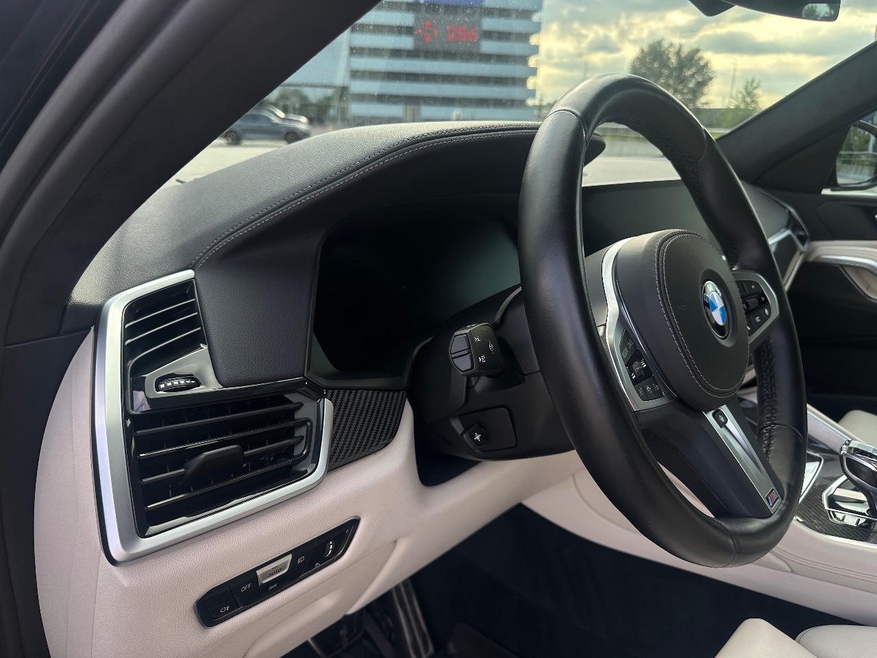 BMW X6 - фото 13