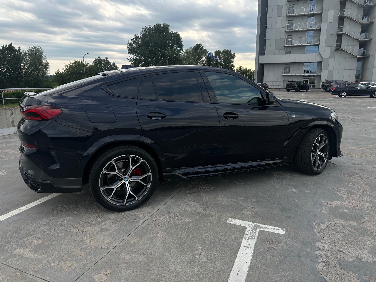 BMW X6 - фото 23
