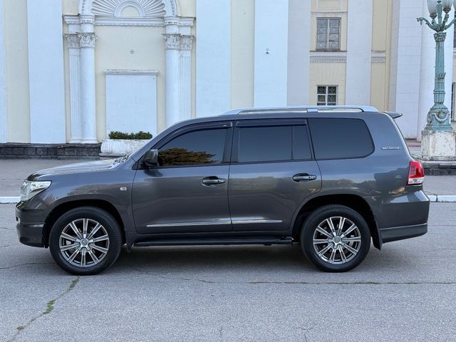 Toyota Land Cruiser - фото 3