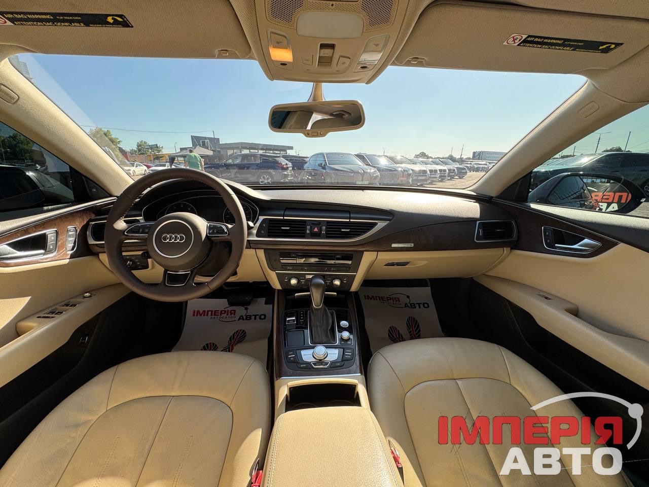 Audi A7 - фото 8