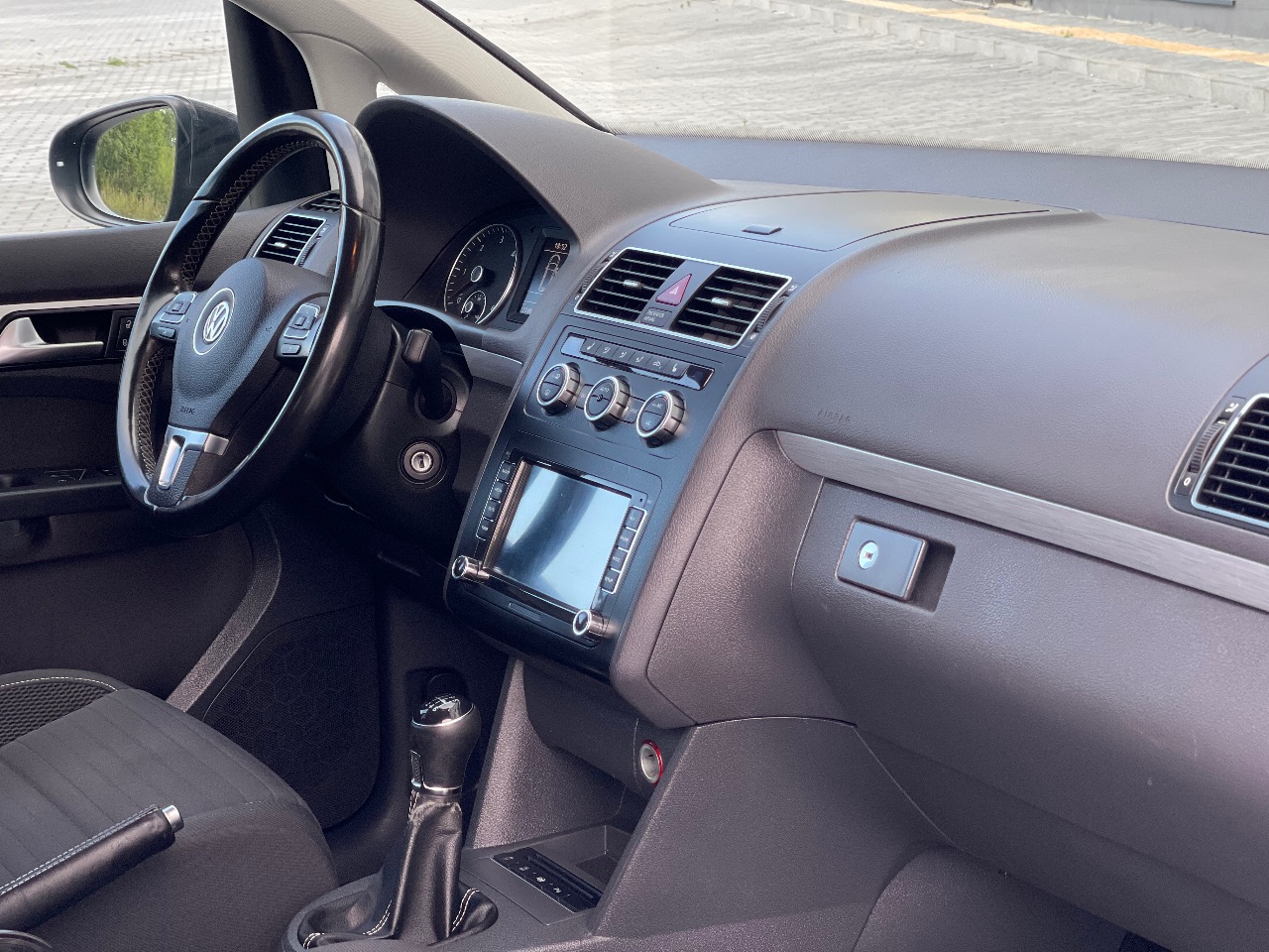 Volkswagen Touran - фото 26