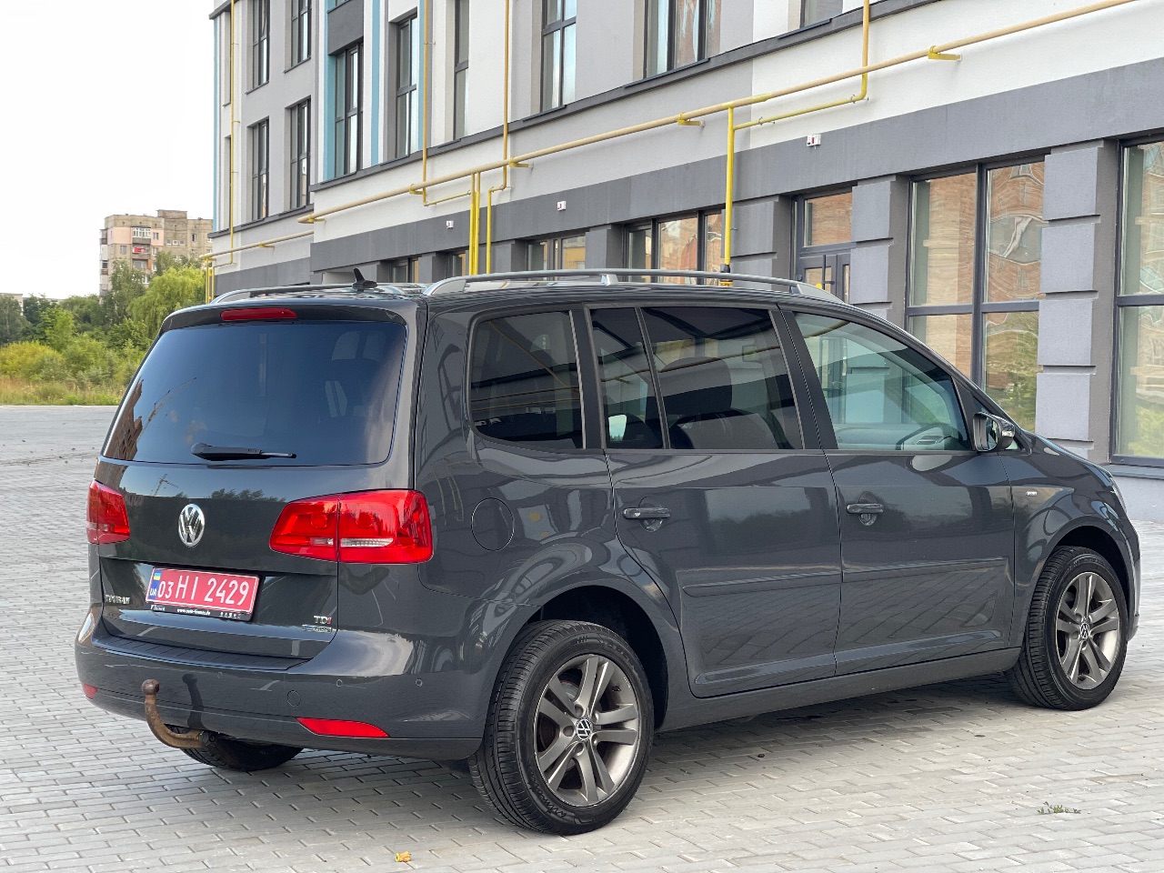 Volkswagen Touran - фото 10