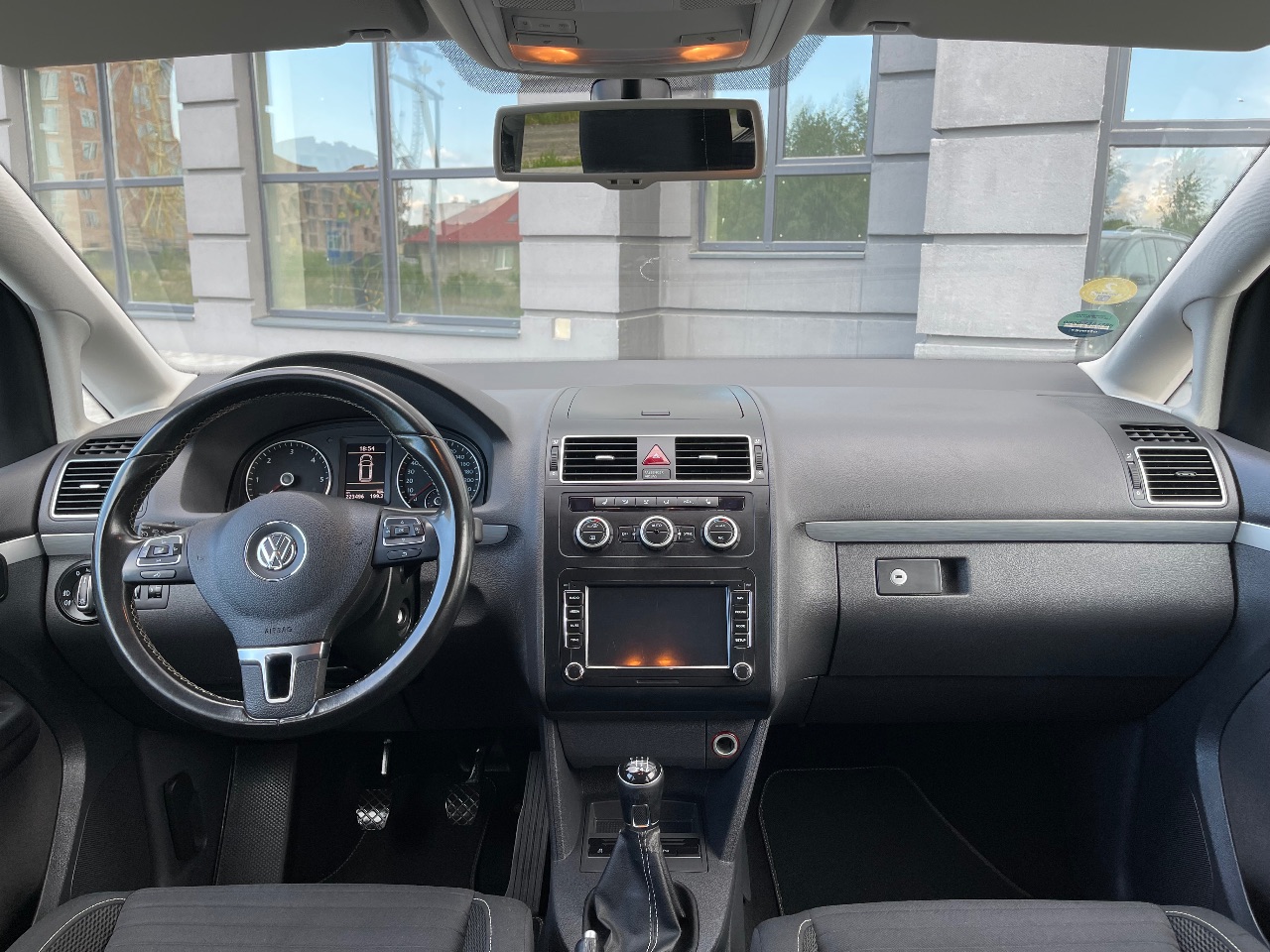 Volkswagen Touran - фото 19