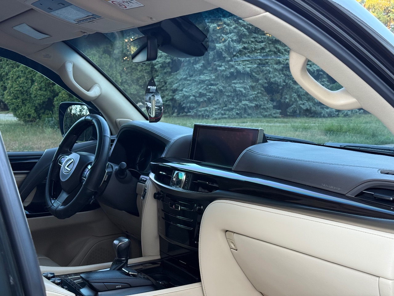 Lexus LX - фото 18