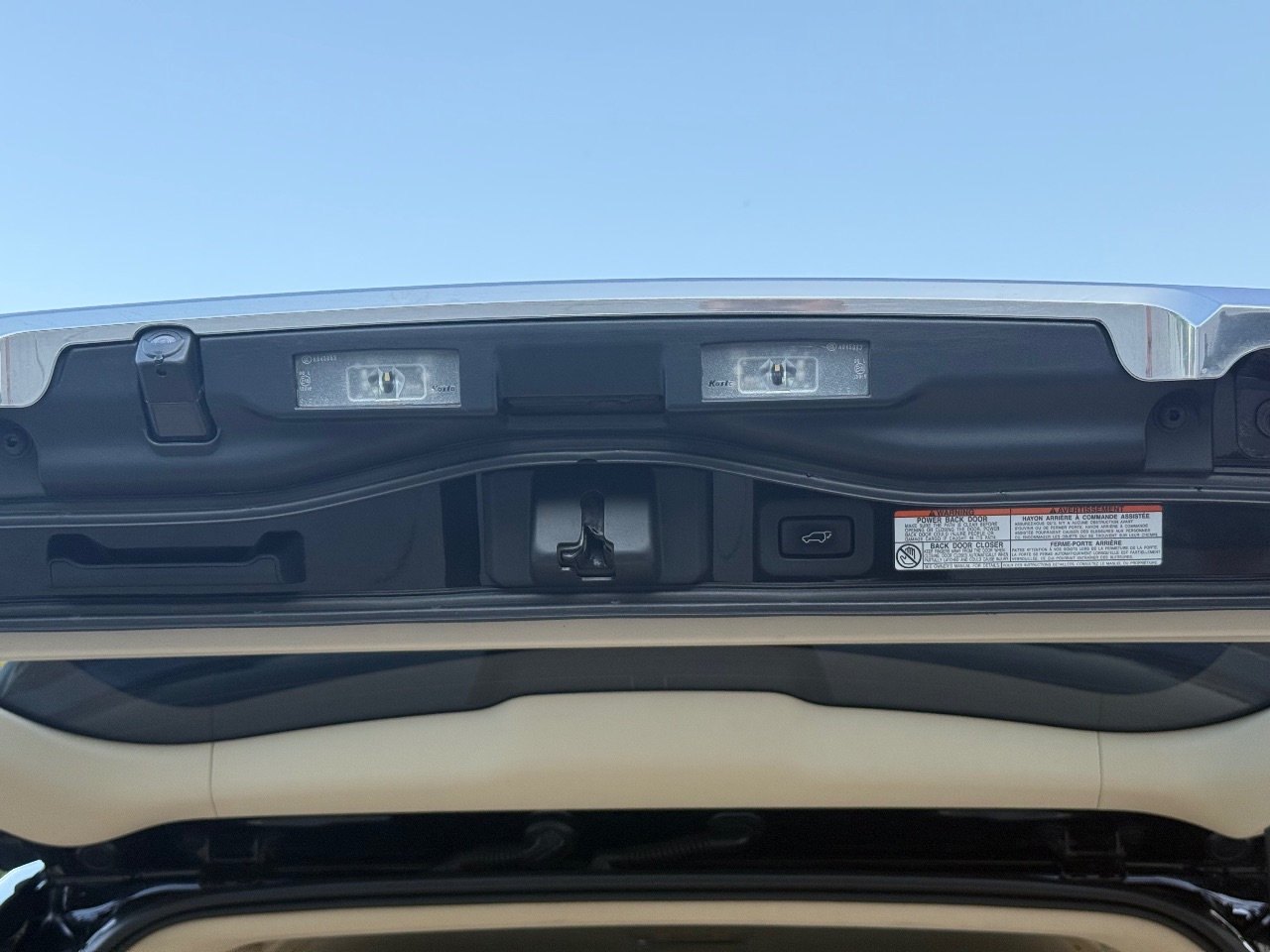 Lexus LX - фото 10