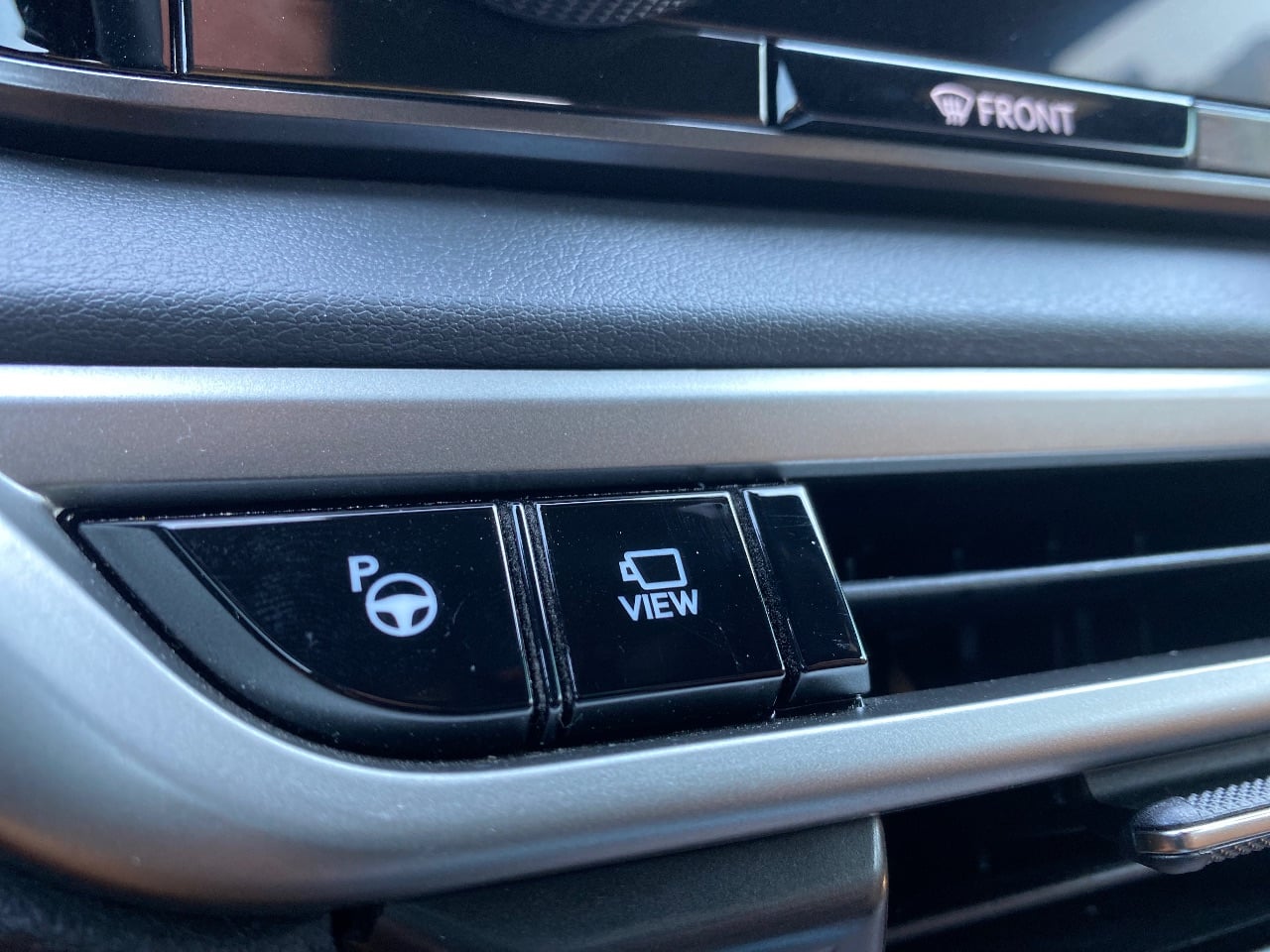 Lexus RX - фото 31