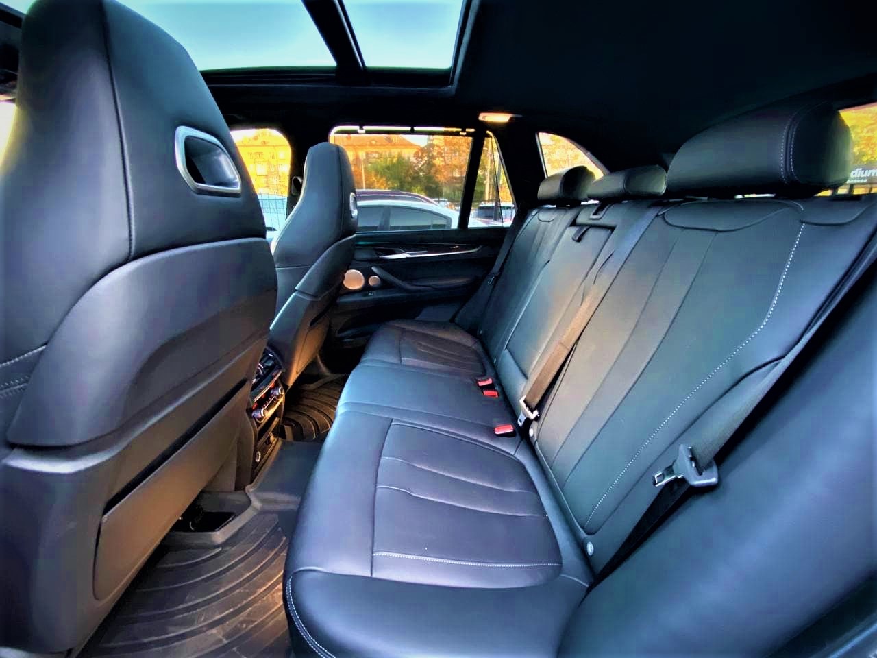 BMW X5 M - фото 16