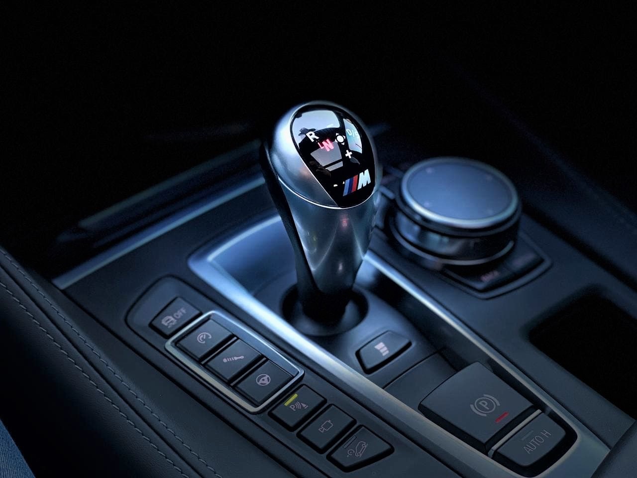 BMW X5 M - фото 9