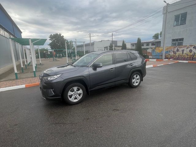 Toyota RAV4 - фото 2