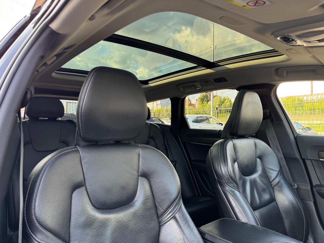 Volvo V90 Cross Country - фото 7