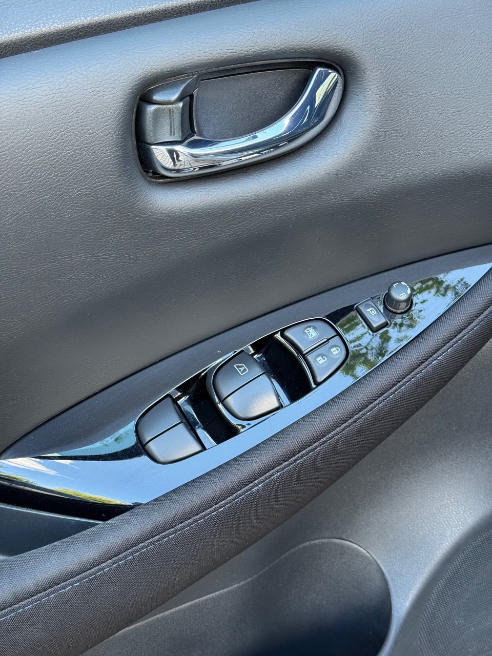 Nissan Leaf - фото 15