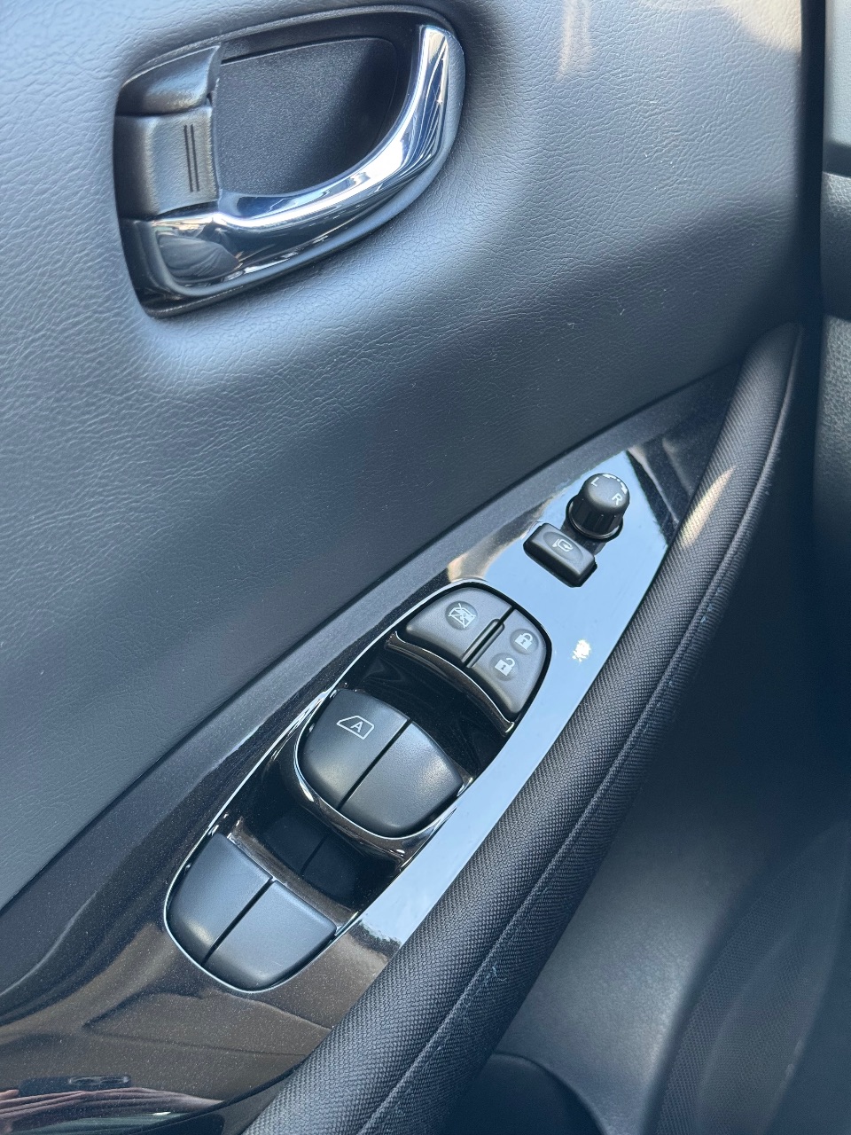 Nissan Leaf - фото 14