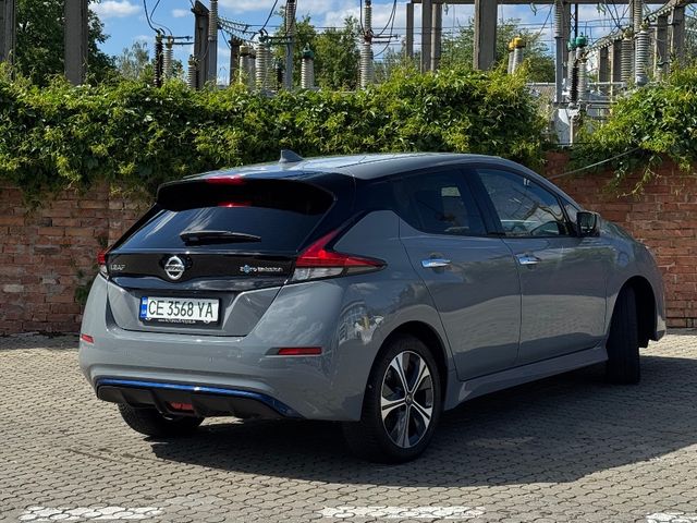 Nissan Leaf - фото 3