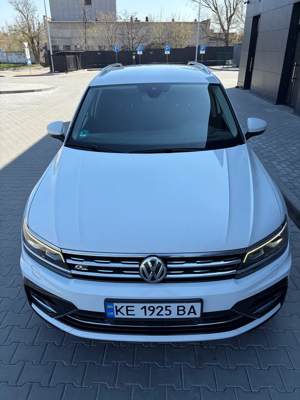 Volkswagen Tiguan - фото 10
