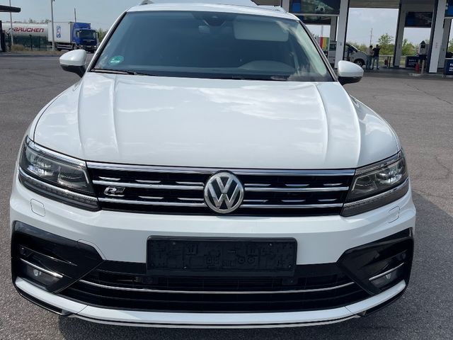 Volkswagen Tiguan - фото 2