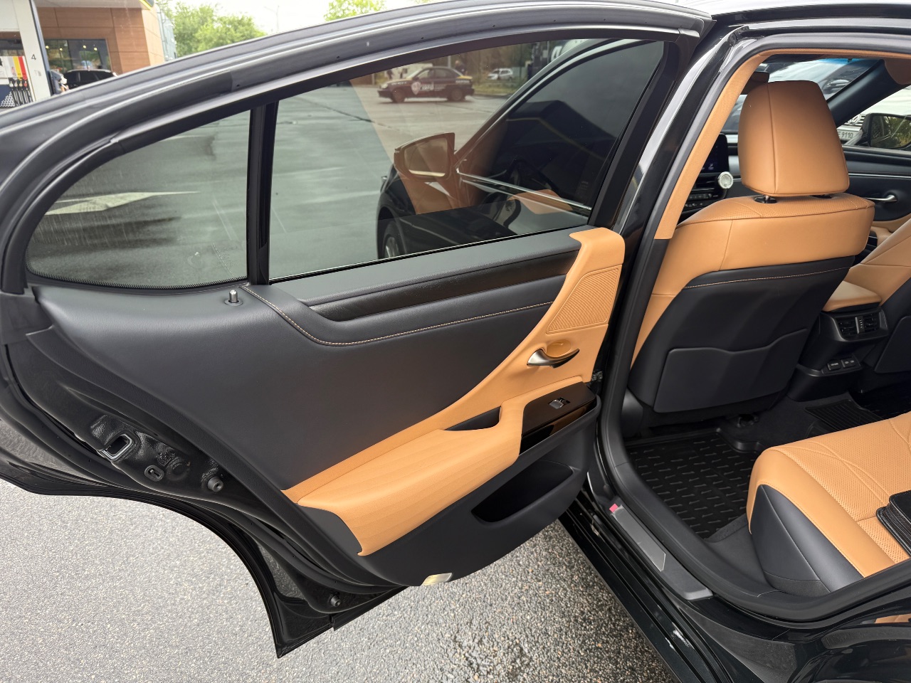 Lexus ES - фото 8