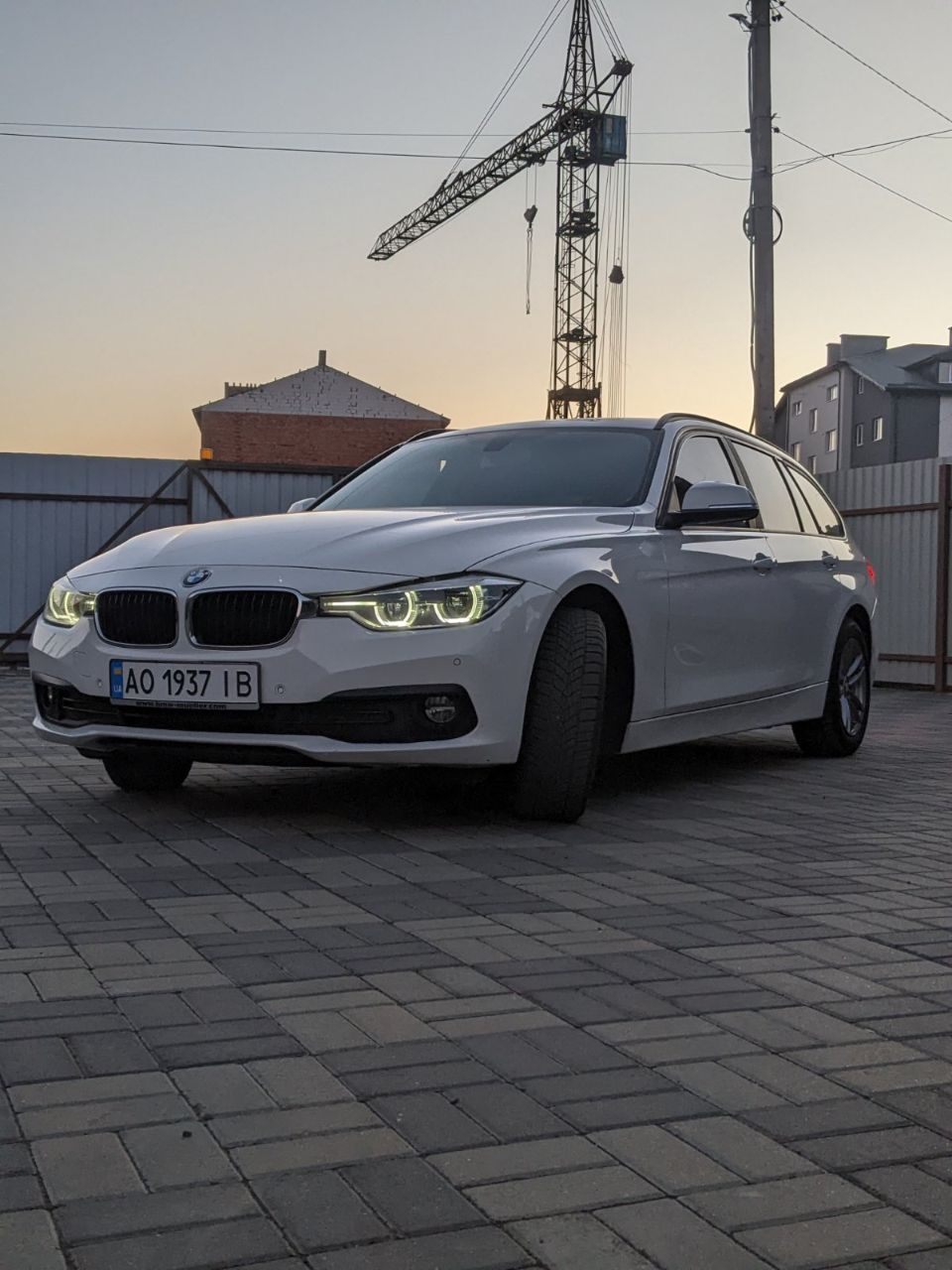 BMW 3 серії - фото 3