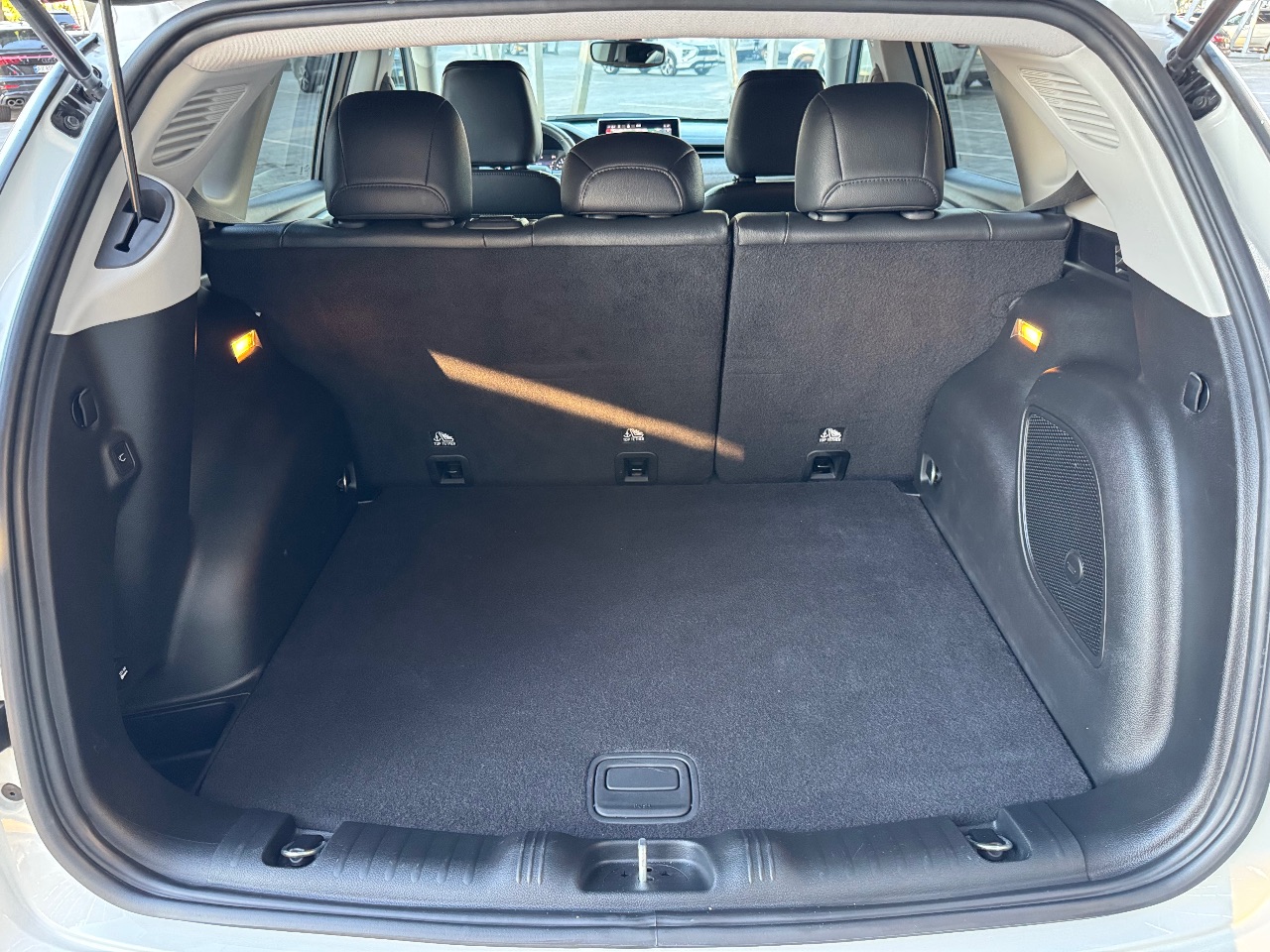 Jeep Compass - фото 30