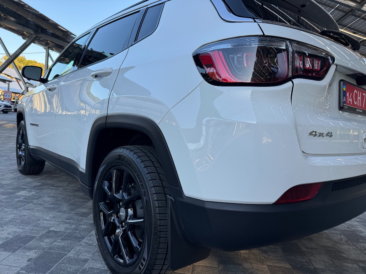 Jeep Compass - фото 32
