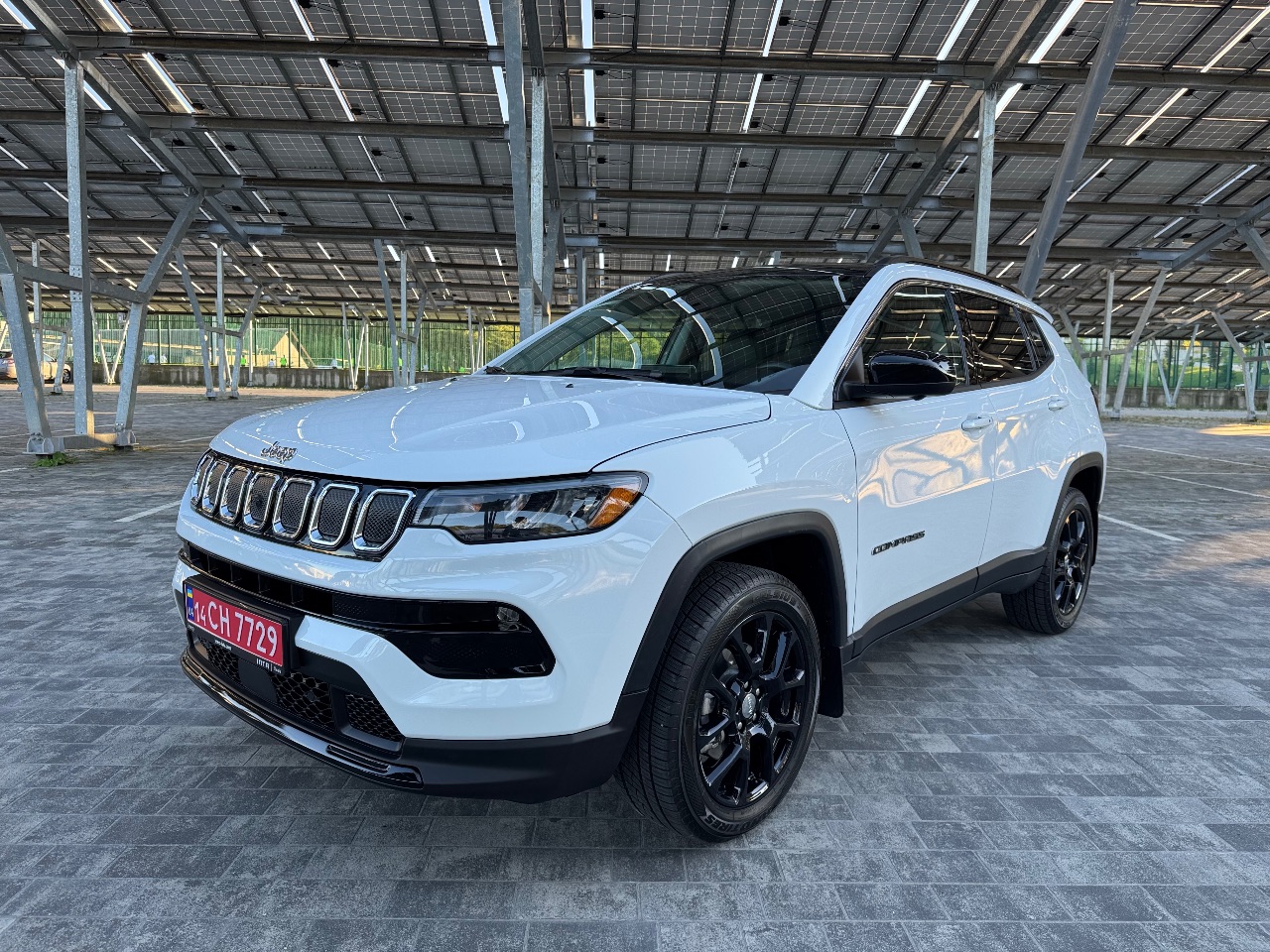 Jeep Compass - фото 2