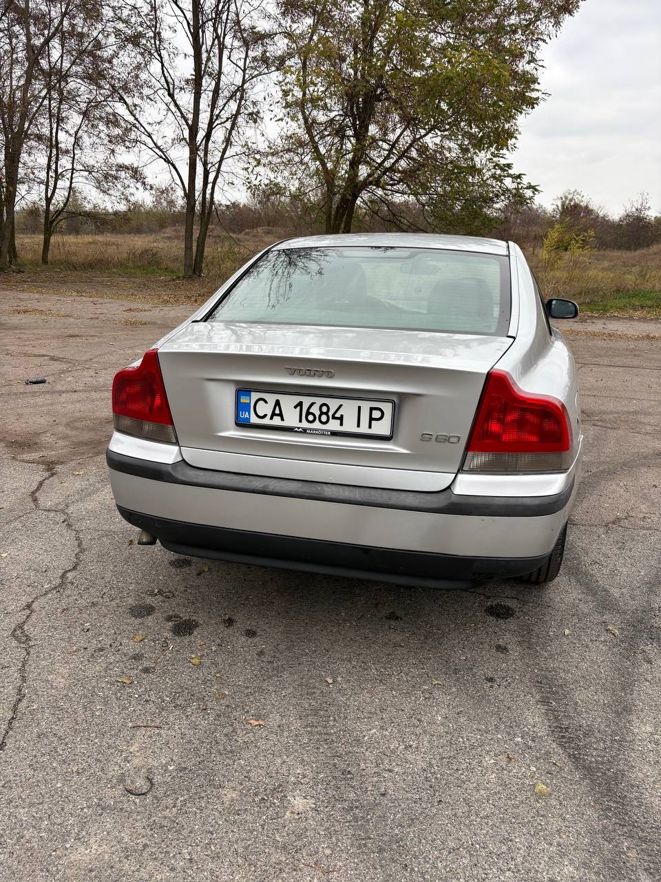 Volvo S60 - фото 1