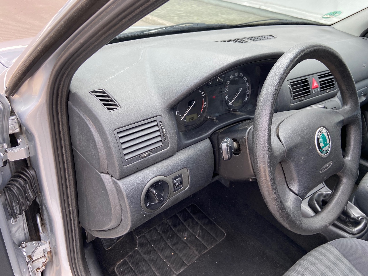 Skoda Octavia - фото 7