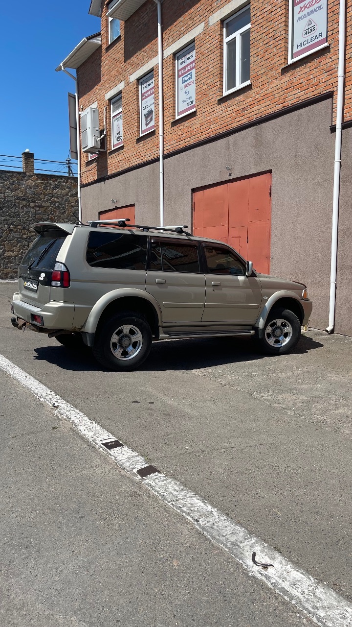 Mitsubishi Pajero Sport - фото 2