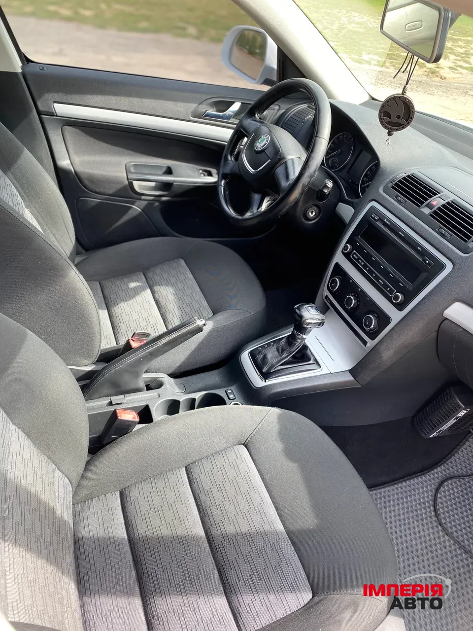 Skoda Octavia - фото 8