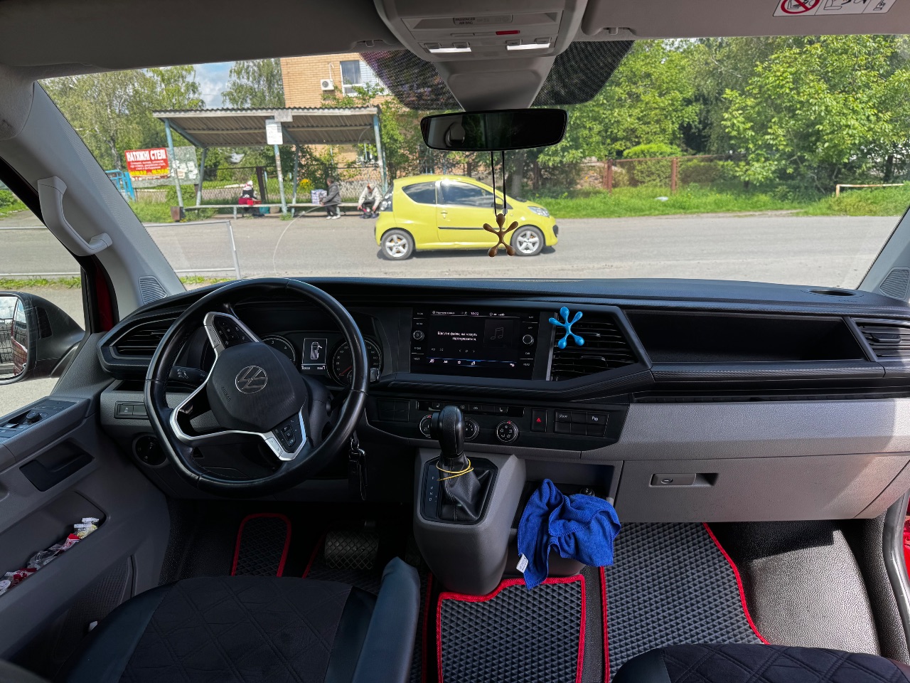 Volkswagen Transporter - фото 6