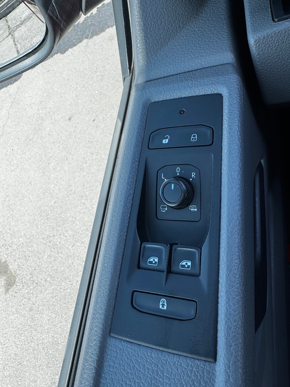 Volkswagen Transporter - фото 11