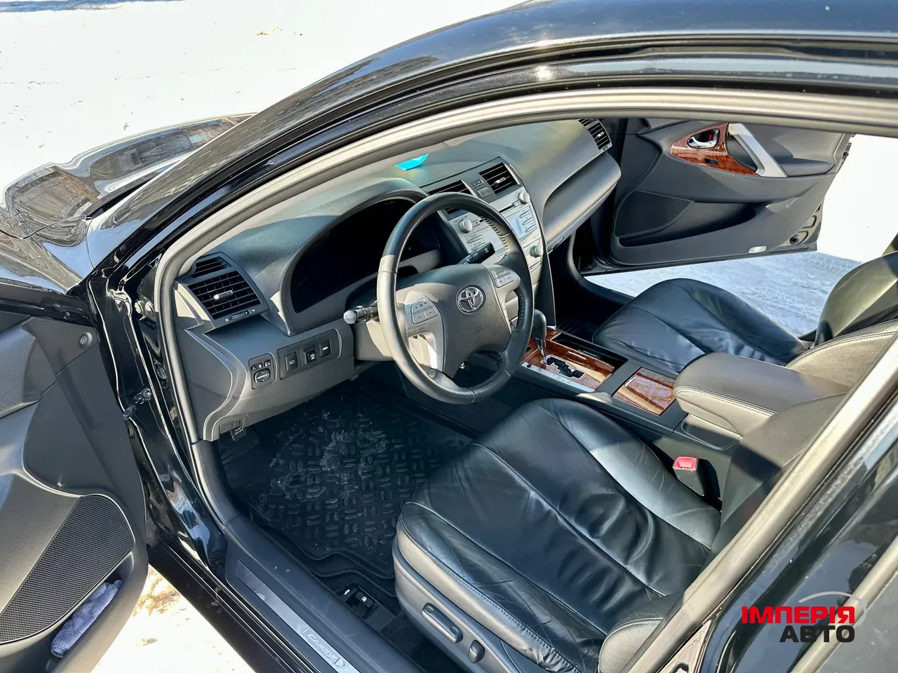 Toyota Camry - фото 11