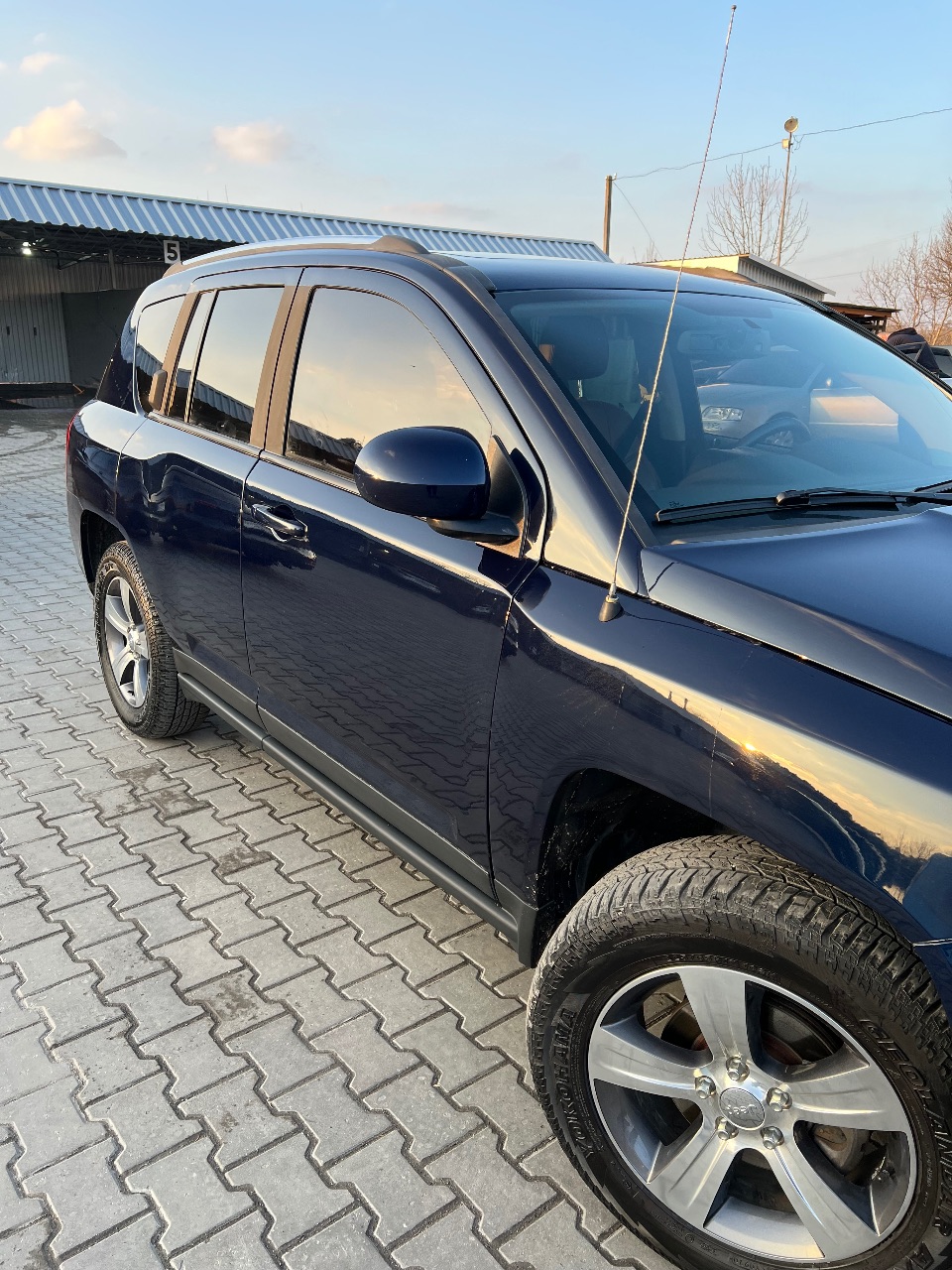 Jeep Compass - фото 15