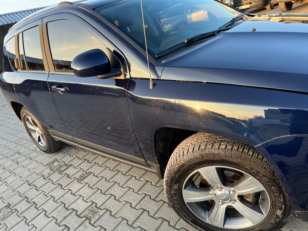 Jeep Compass - фото 27